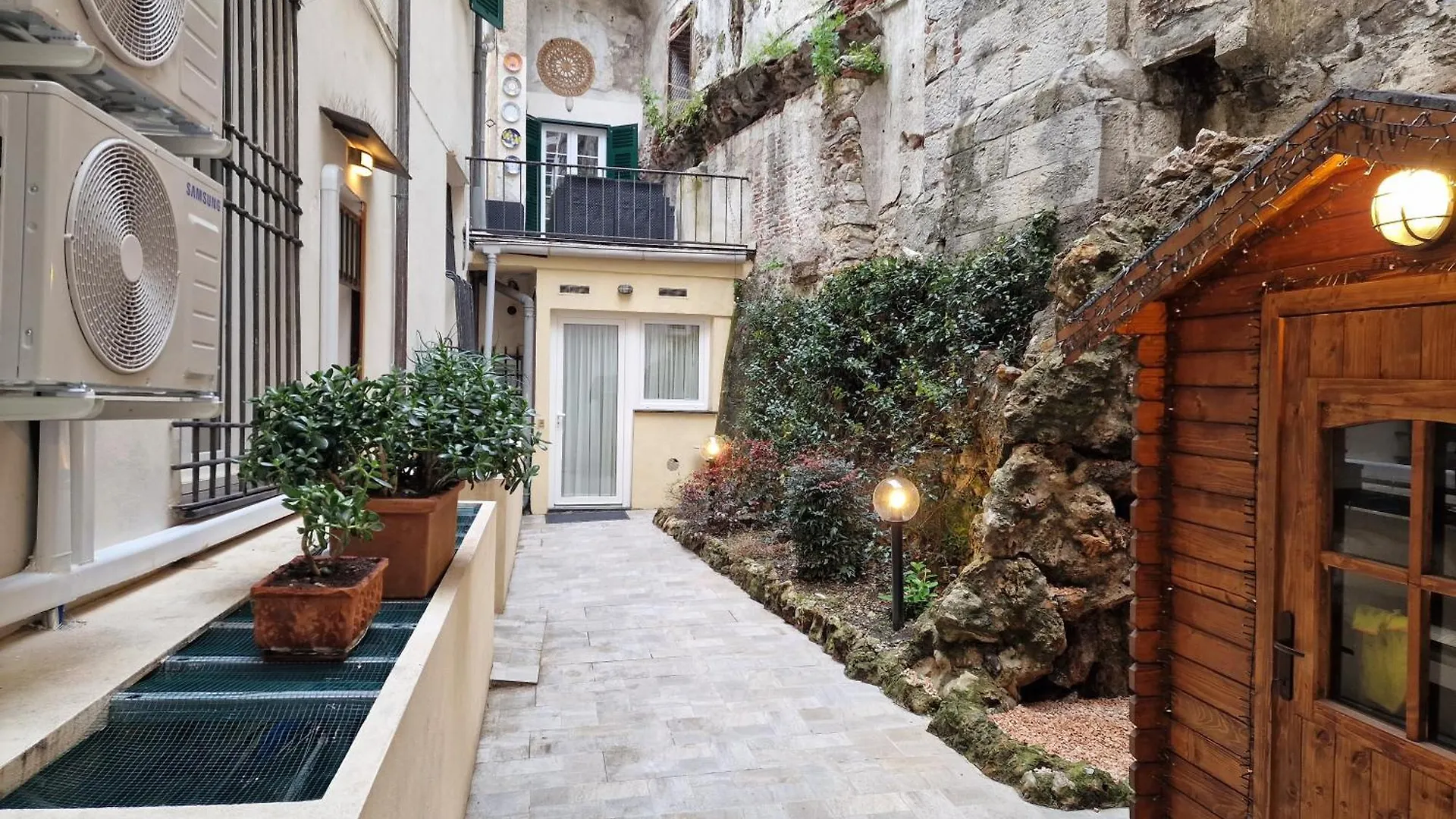 Residenza Allegra Genoa Apartment